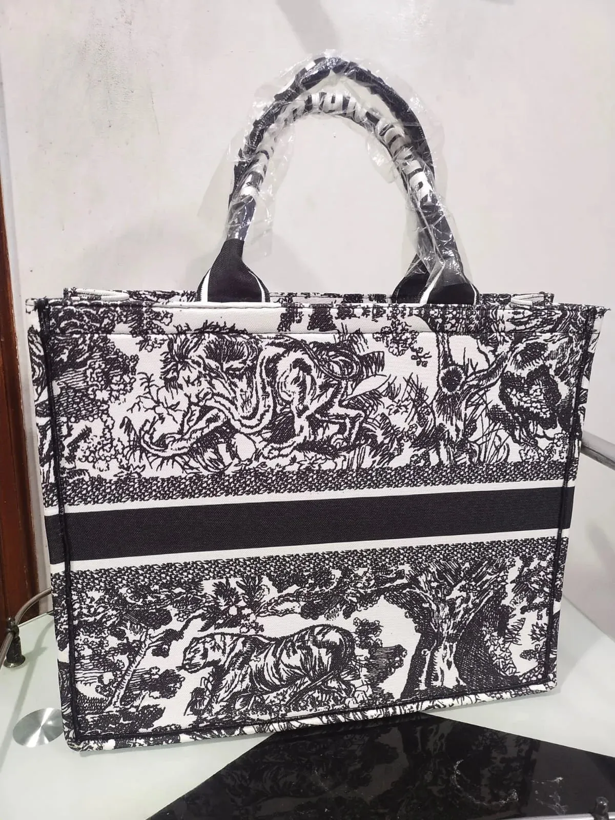 BOOK TOTE BAG - JUNGLE