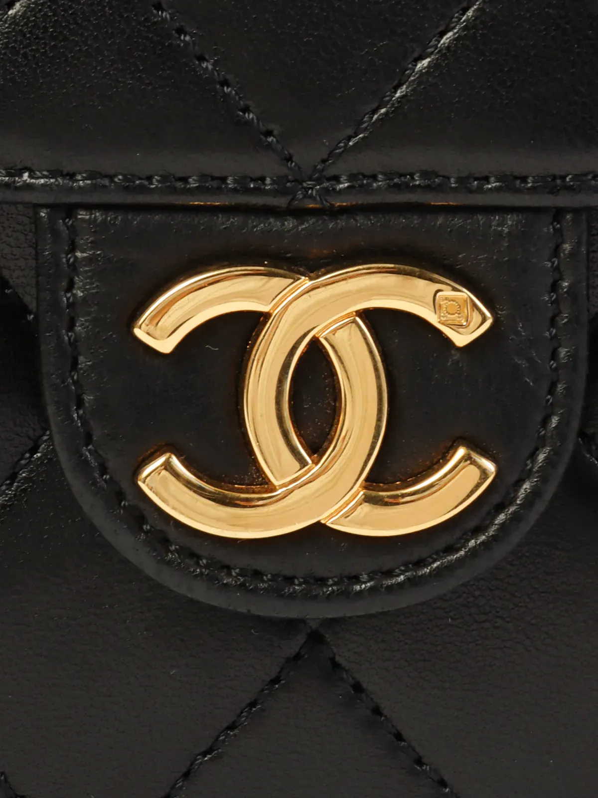 CHANEL Around 1998 Made Straight New Cc Mark Plate Chain Bag Black