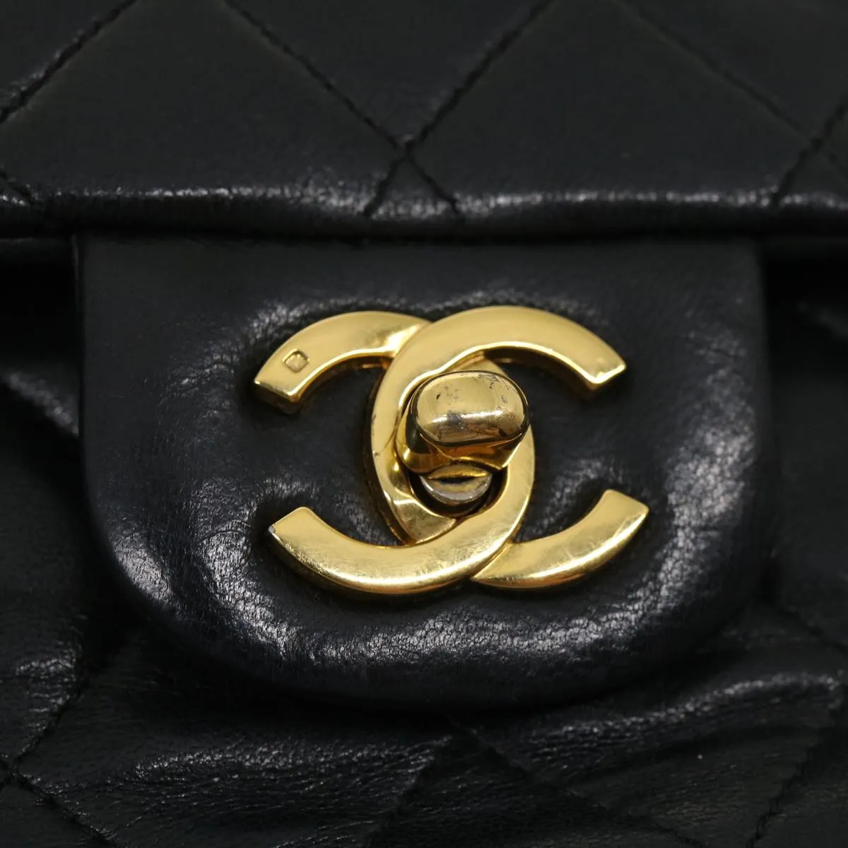 CHANEL Classic Matelasse 25 Chain Flap Shoulder Bag Lamb Skin Black Auth lt448A
