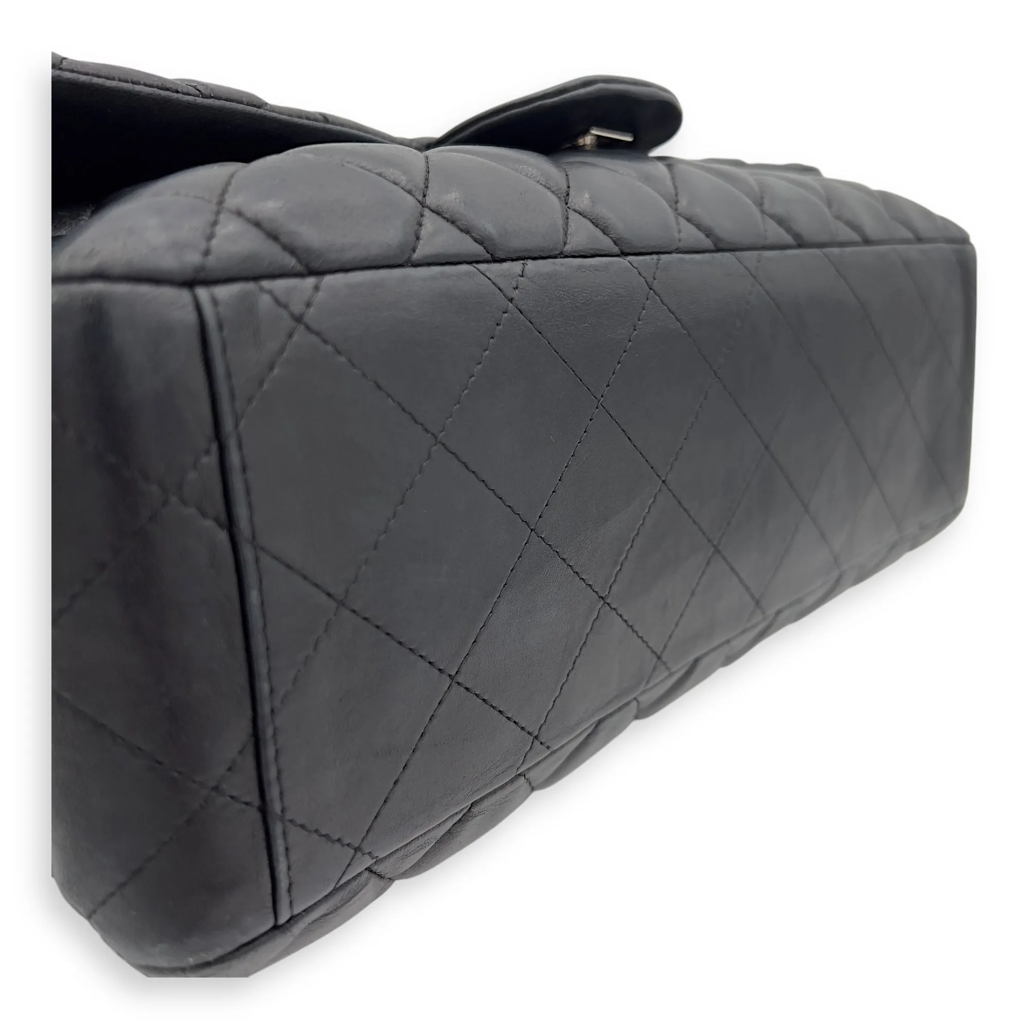 Classic Maxi Black Shoulder Bag in Lambskin, Silver hardware