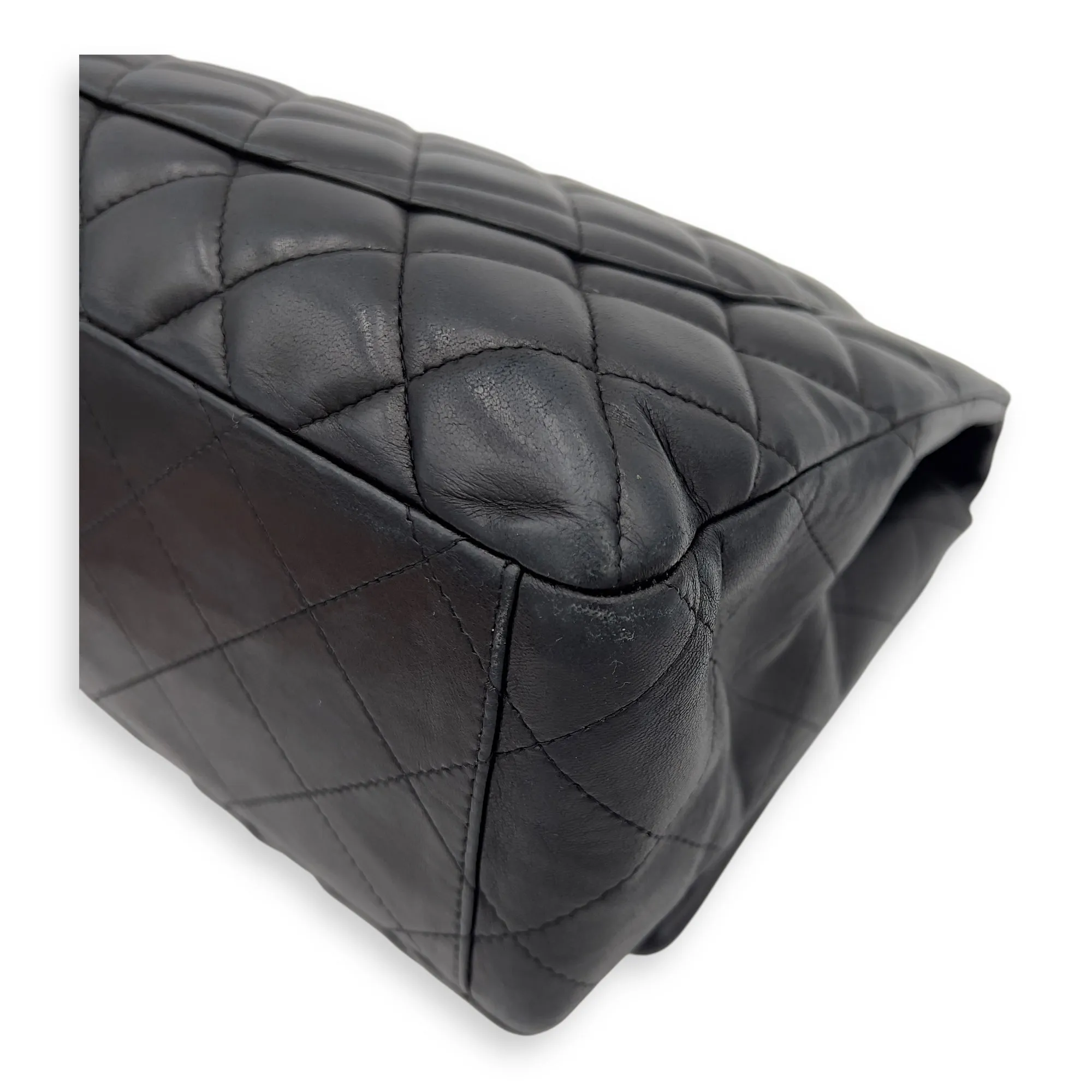 Classic Maxi Black Shoulder Bag in Lambskin, Silver hardware