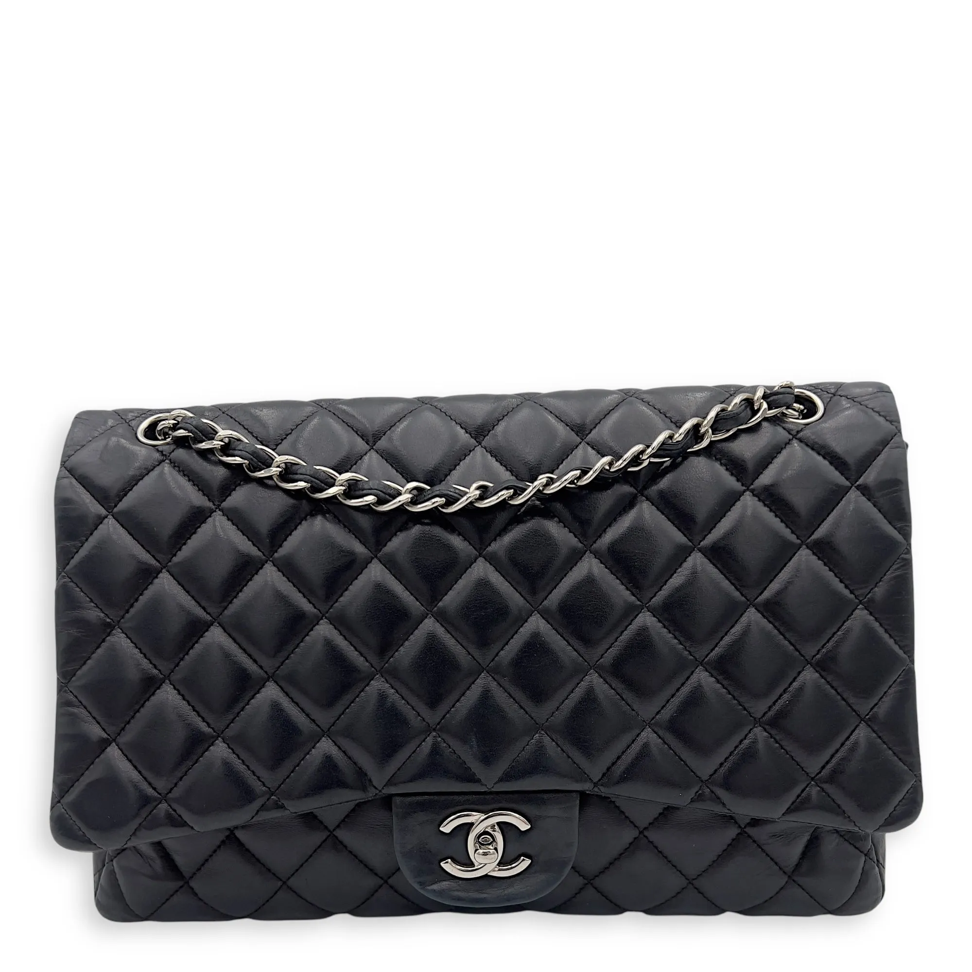 Classic Maxi Black Shoulder Bag in Lambskin, Silver hardware