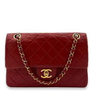 Classic Small Red Shoulder Bag in Lambskin, Gold hardware